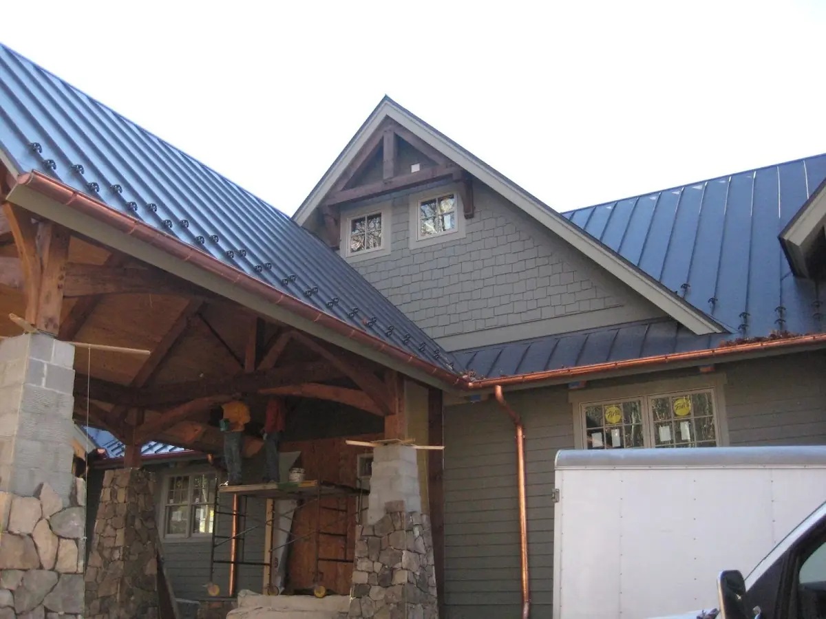 Craftsman Roofing team delivering quality roofing work in Chestnut Hill Estates